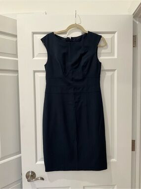 Classic Navy Sheath Dress - Sleeveless Elegant Workwear